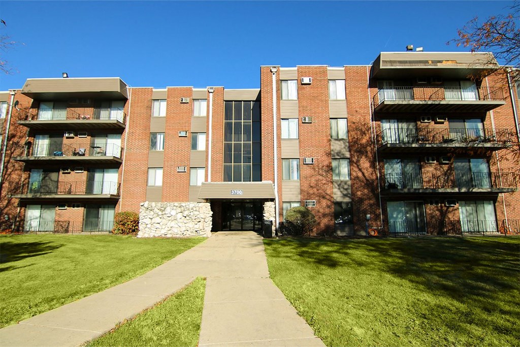 Lansing Riverwood, LLC Apartments, 3649 173rd Ct, Lansing, IL RentCafe